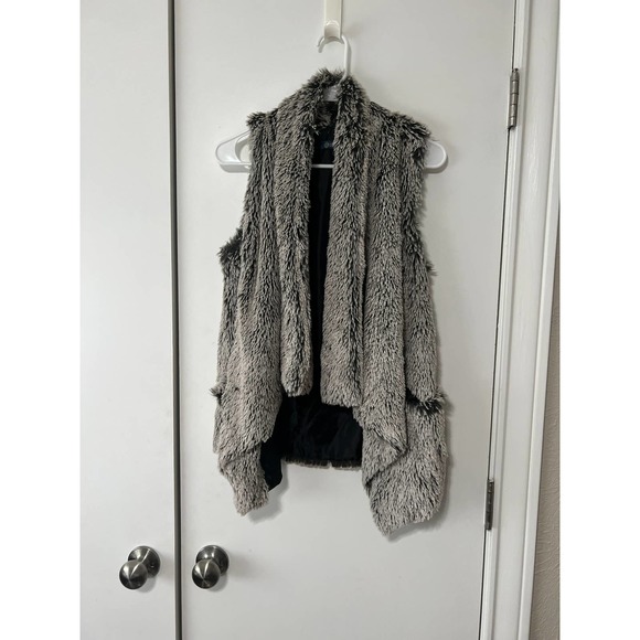 Democracy Faux Fur Vest XS - Picture 2 of 9